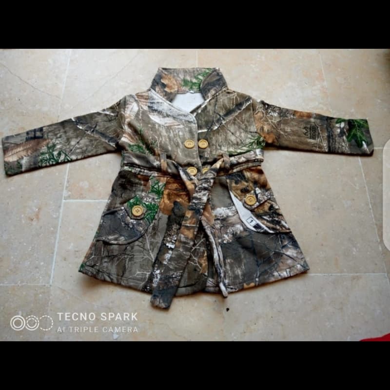 Kids Fleece Coats (size 18-24) Fabric and color 100% guarantee