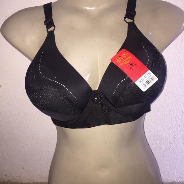 Padded bra for women